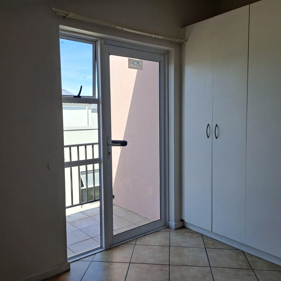 To Let 2 Bedroom Property for Rent in Whispering Pines Western Cape